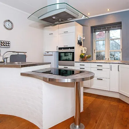 6 Person In בית נופש